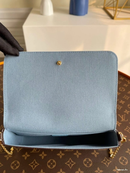 POCHETTE VUITTON FÉLICIE LOUIS 0108